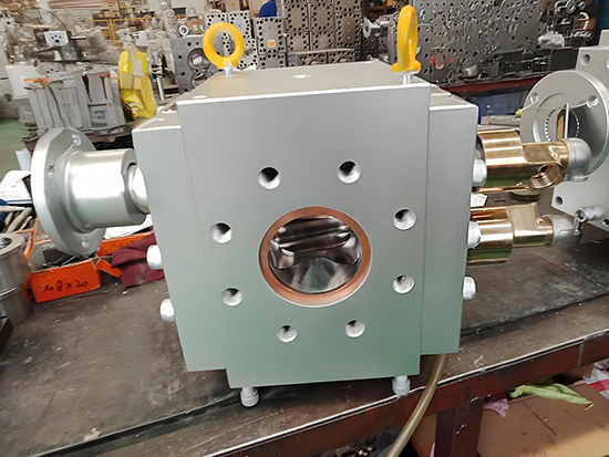 鄭州巴特EVA光伏薄膜熔體泵：技術優勢與應用價值詳解